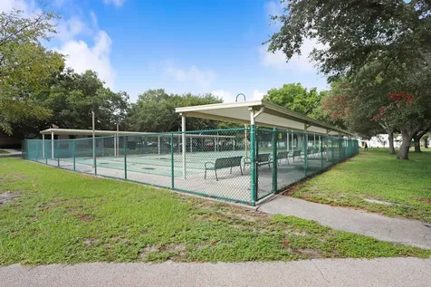 2015 N Lincoln Avenue Tampa FL 33607
