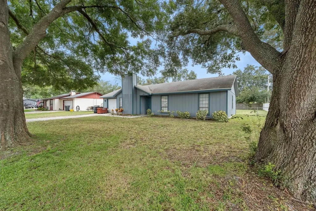 2322 Ridgeview Drive Lakeland FL 33810