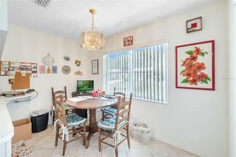 26740 Racquet Circle Leesburg FL 34748