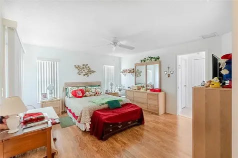 26740 Racquet Circle Leesburg FL 34748