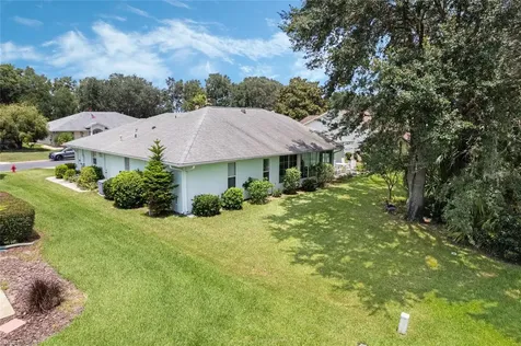 26740 Racquet Circle Leesburg FL 34748