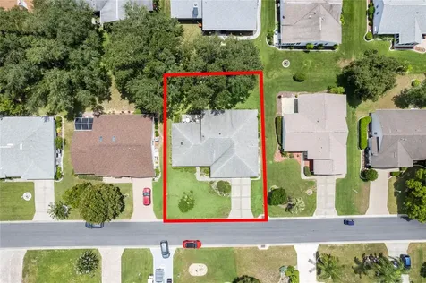 26740 Racquet Circle Leesburg FL 34748