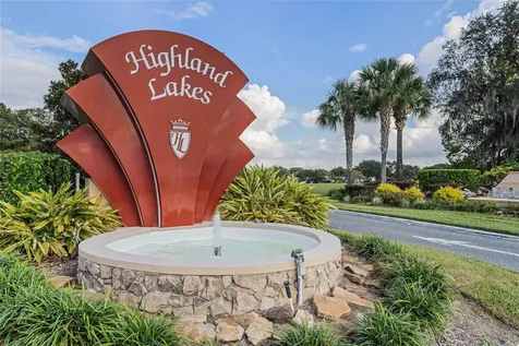 26740 Racquet Circle Leesburg FL 34748