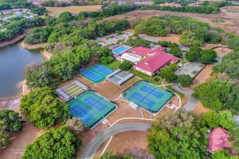 26740 Racquet Circle Leesburg FL 34748