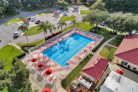 26740 Racquet Circle Leesburg FL 34748