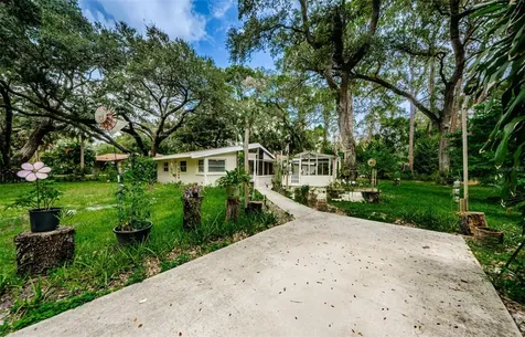 6009 Theresa Street Tampa FL 33615