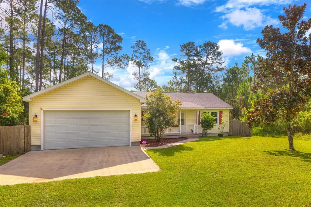 1845 9th Avenue Deland FL 32724