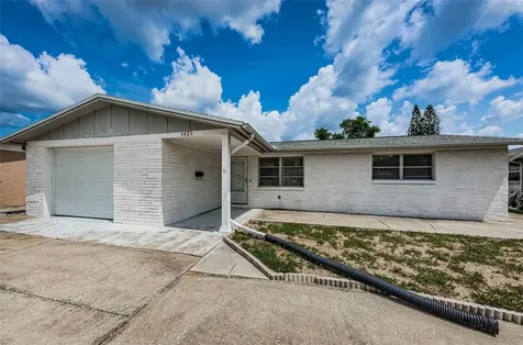 3423 Eisenhower Drive Holiday FL 34691