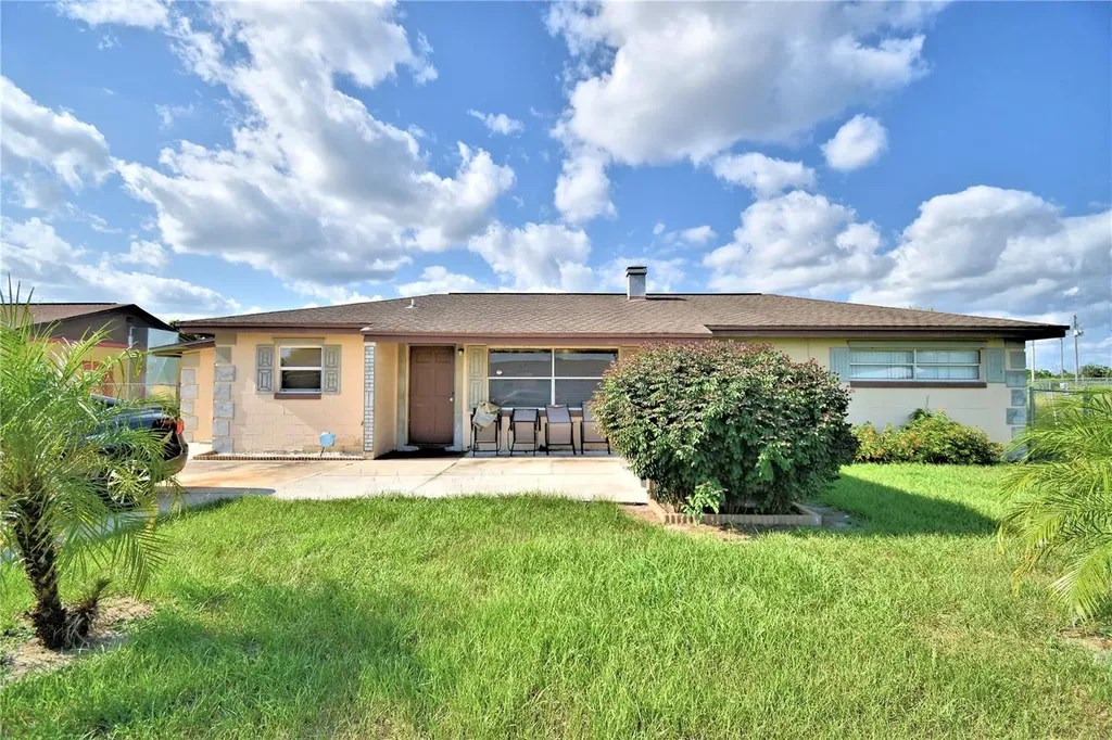 31 Attucks Circle Frostproof FL 33843