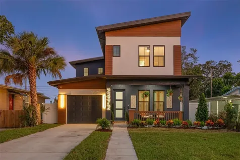 2472 18th Avenue N St Petersburg FL 33713