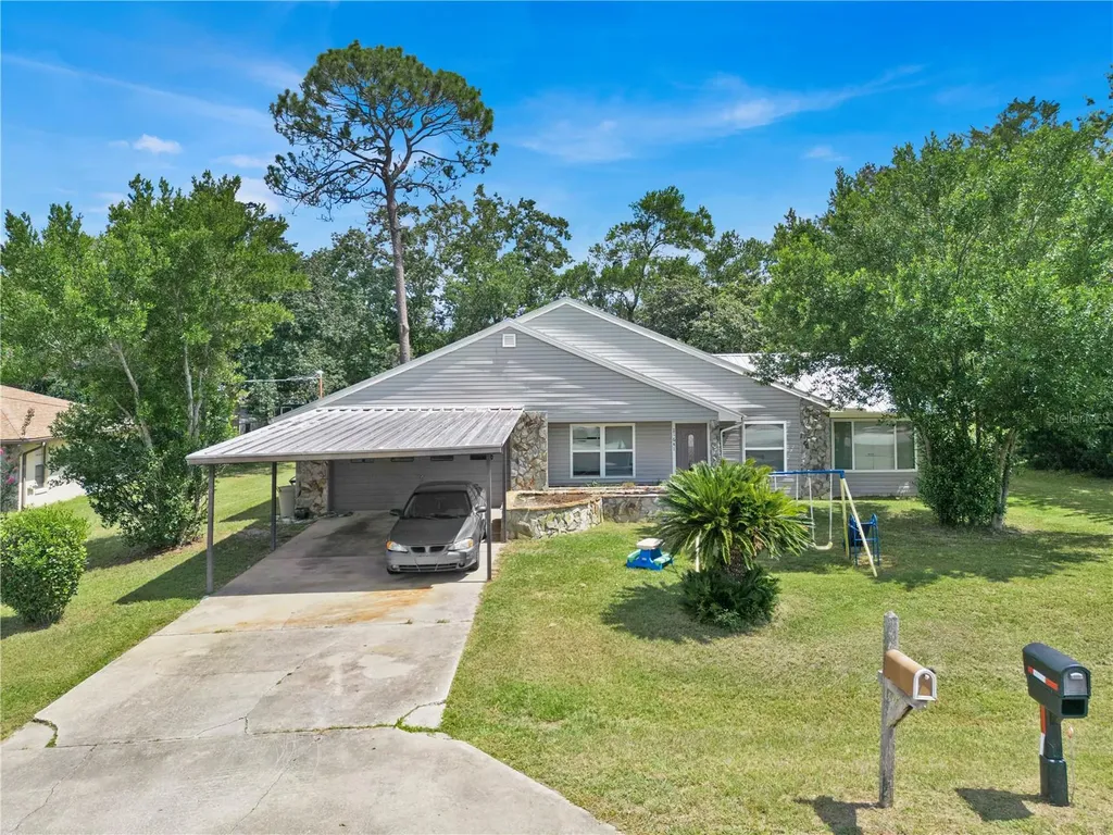 21641 SW Peach Blossom Street Dunnellon FL 34431