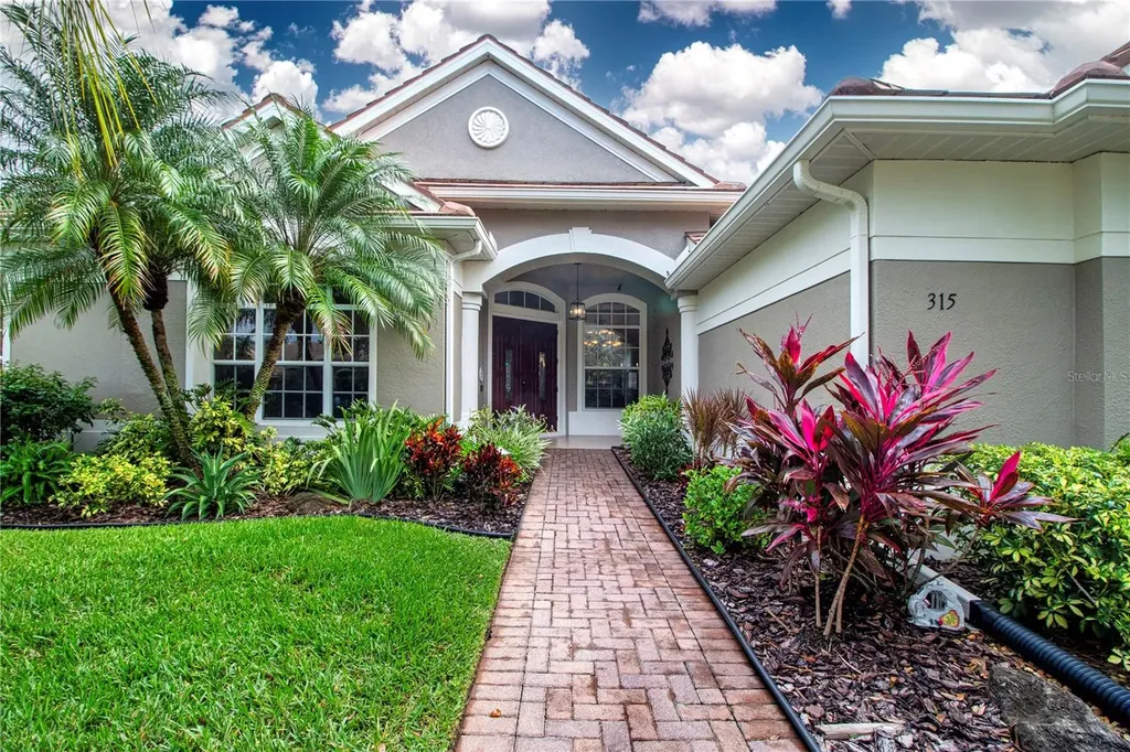 315 Blackbird Court Bradenton FL 34212