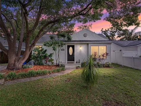 4710 19th Street N St Petersburg FL 33714
