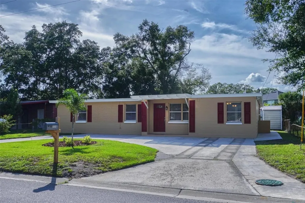 8008 Fir Drive Tampa FL 33619