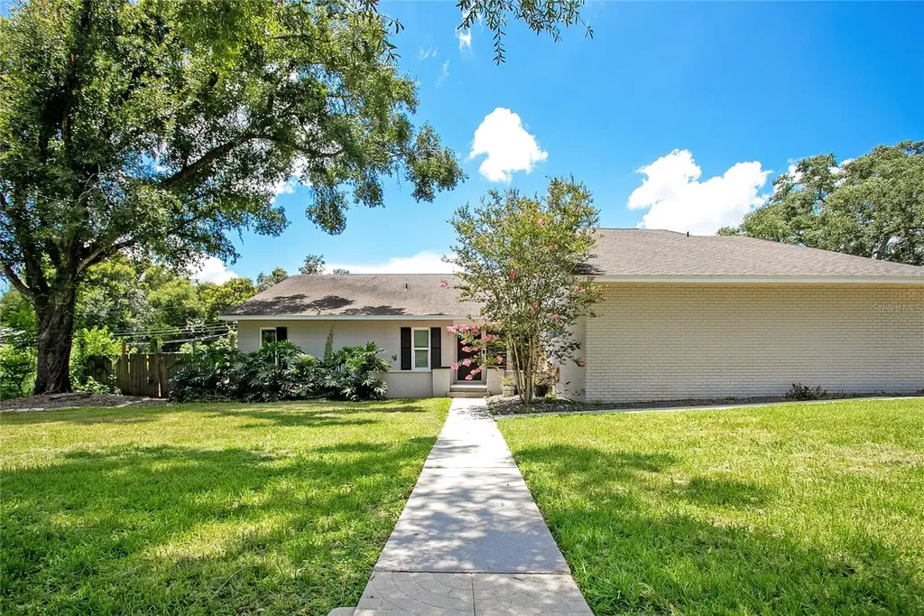 4935 Hidden Hills Drive Lakeland FL 33812