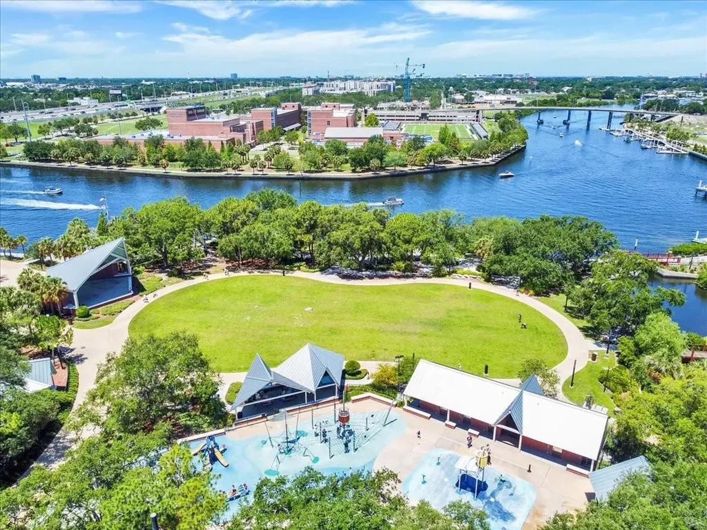 940 E 11th Avenue Tampa FL 33605