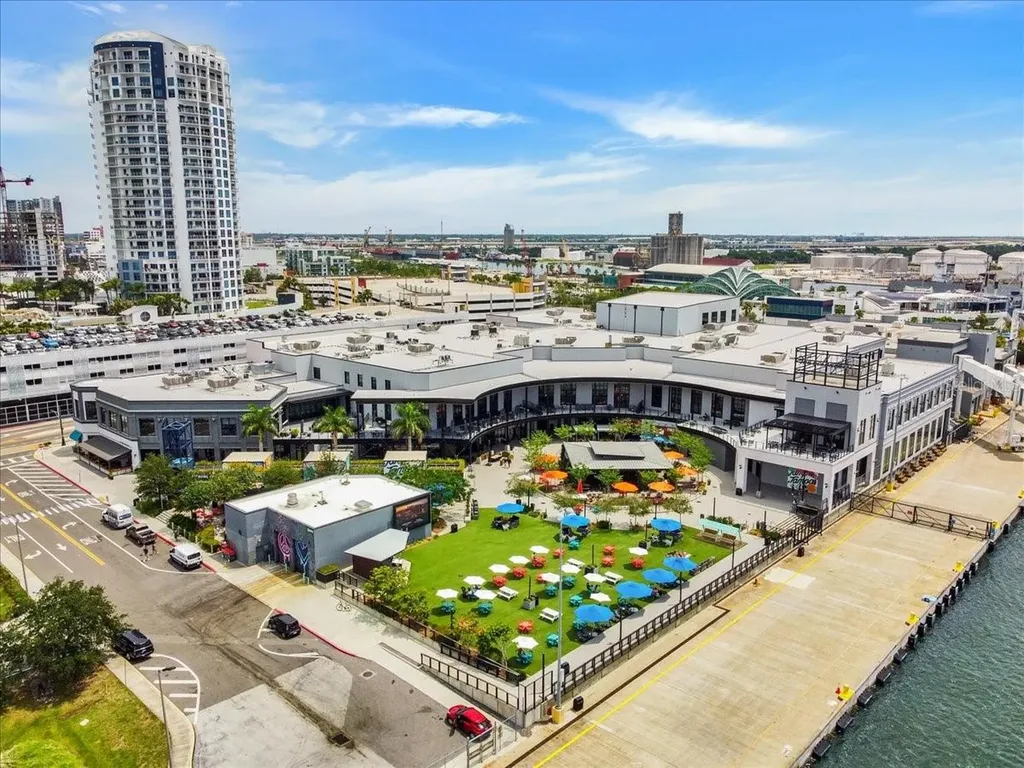 940 E 11th Avenue Tampa FL 33605