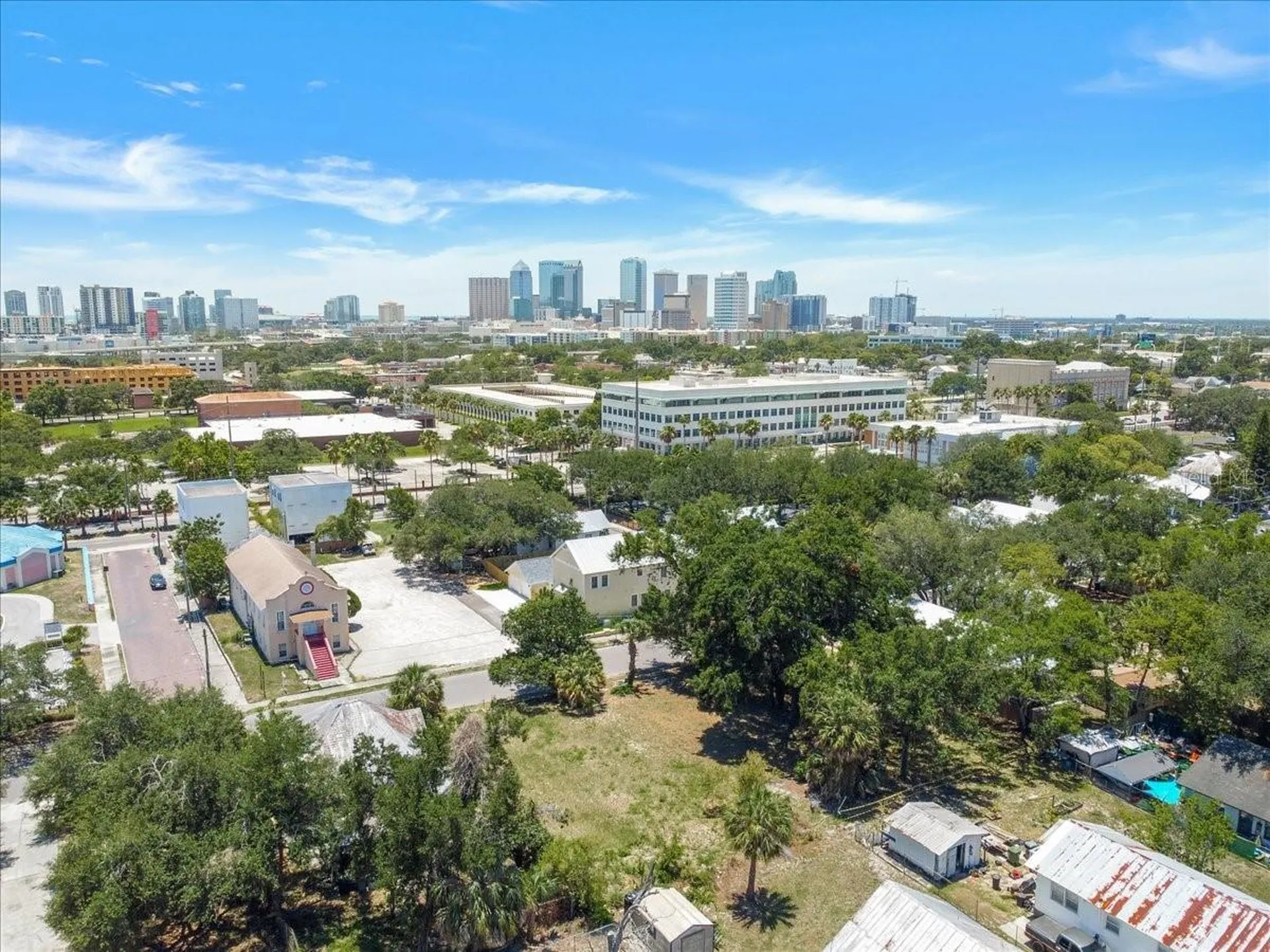 940 E 11th Avenue Tampa FL 33605