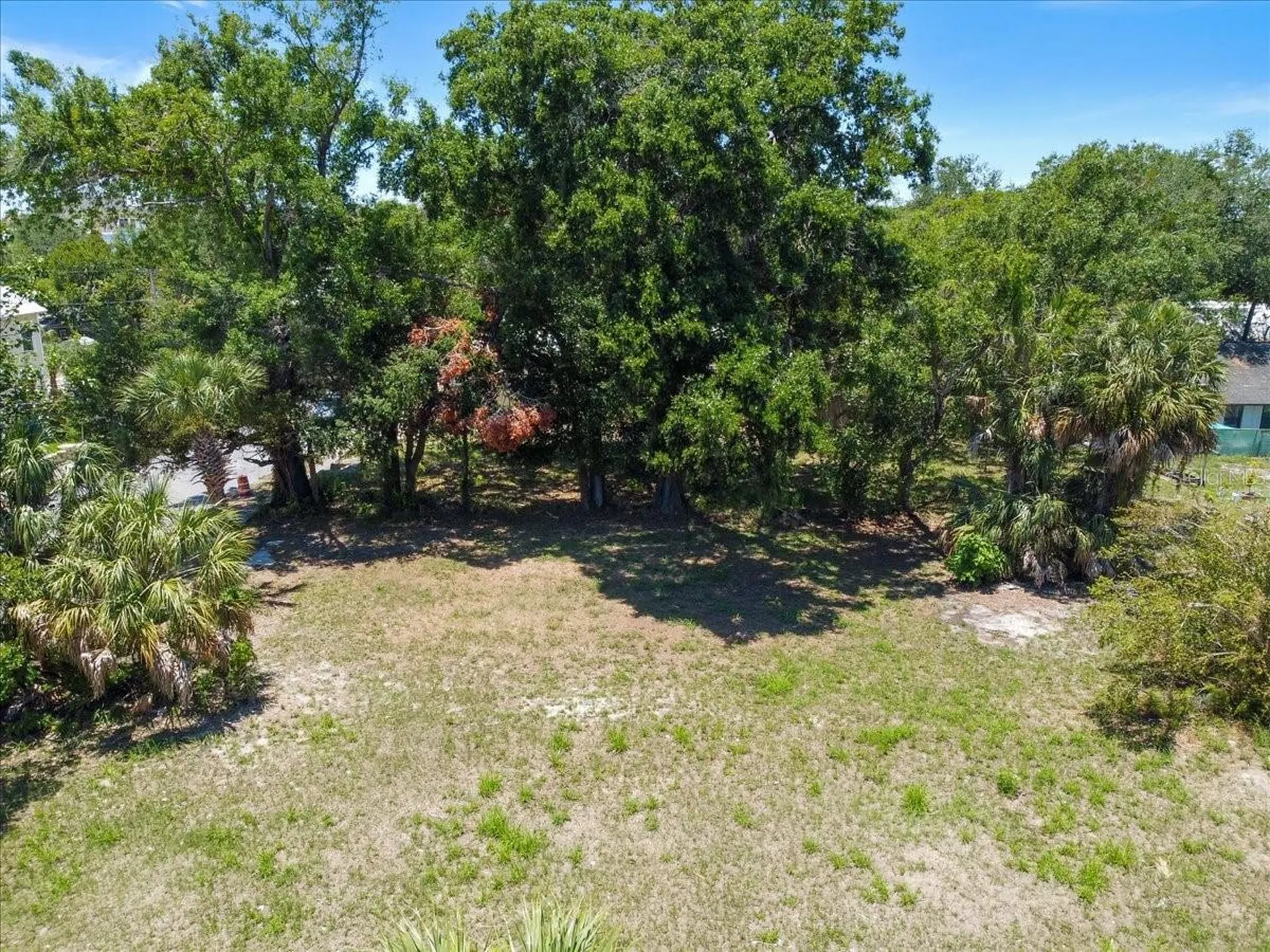 940 E 11th Avenue Tampa FL 33605