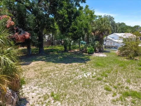 940 E 11th Avenue Tampa FL 33605