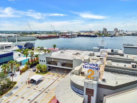 940 E 11th Avenue Tampa FL 33605
