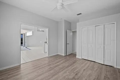 2828 Phoenix Palm Terrace North Port FL 34288