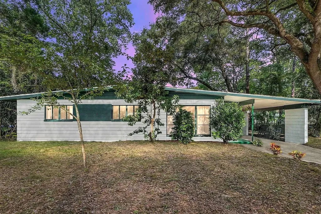 610 NW 34th Drive Gainesville FL 32607