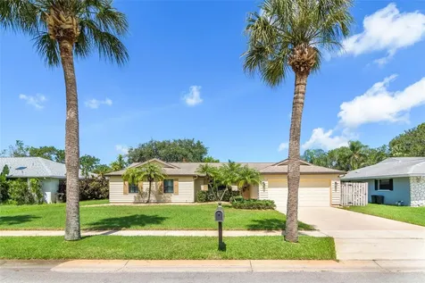 960 Briarwood Boulevard NE Palm Bay FL 32905