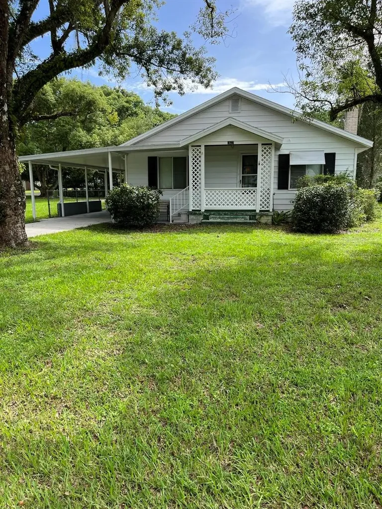 5623 13th Street Zephyrhills FL 33542