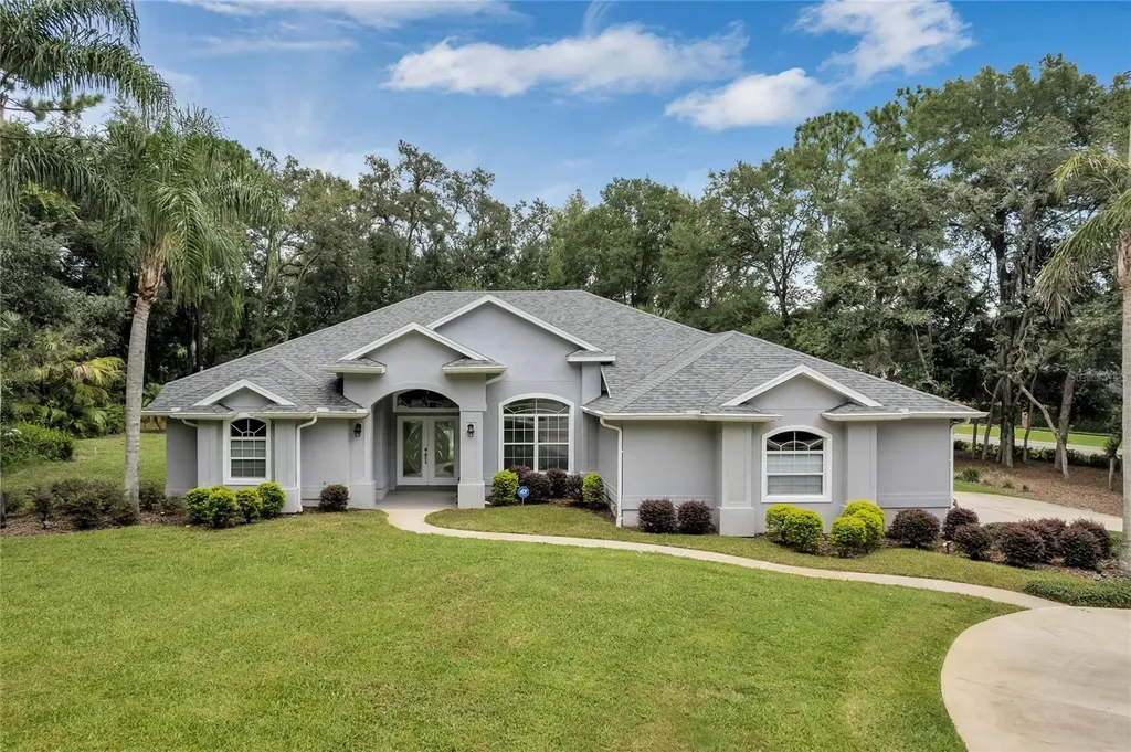 7400 Colonial Court Sanford FL 32771