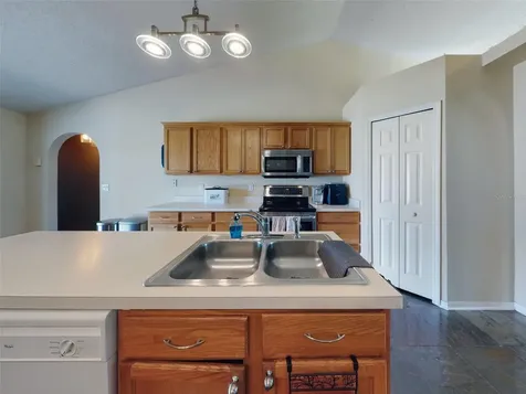 966 Loren Drive Deltona FL 32725