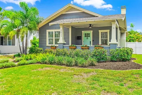2833 11th Street N St Petersburg FL 33704