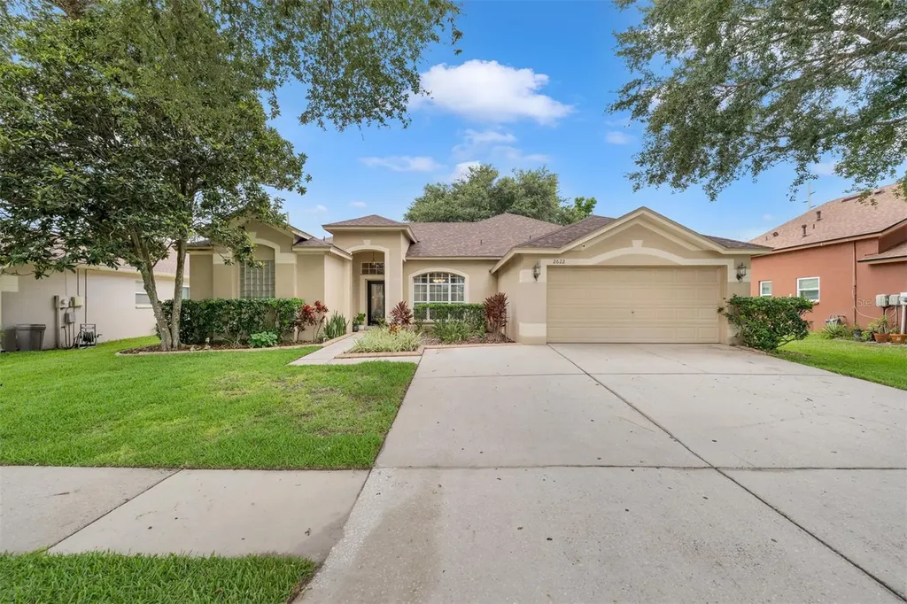 2622 Valencia Grove Drive Valrico FL 33596