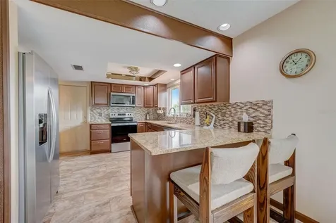 9721 Lakeside Lane Port Richey FL 34668