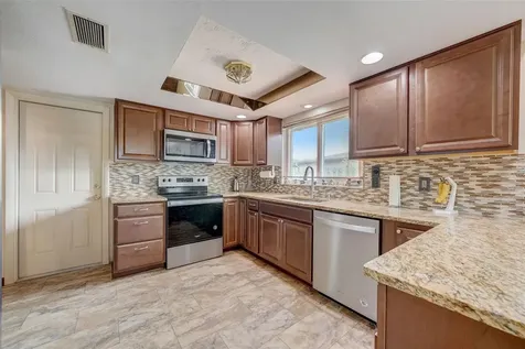 9721 Lakeside Lane Port Richey FL 34668