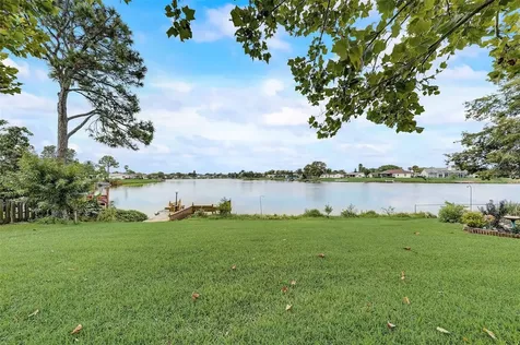 9721 Lakeside Lane Port Richey FL 34668