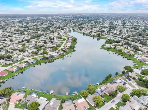 9721 Lakeside Lane Port Richey FL 34668