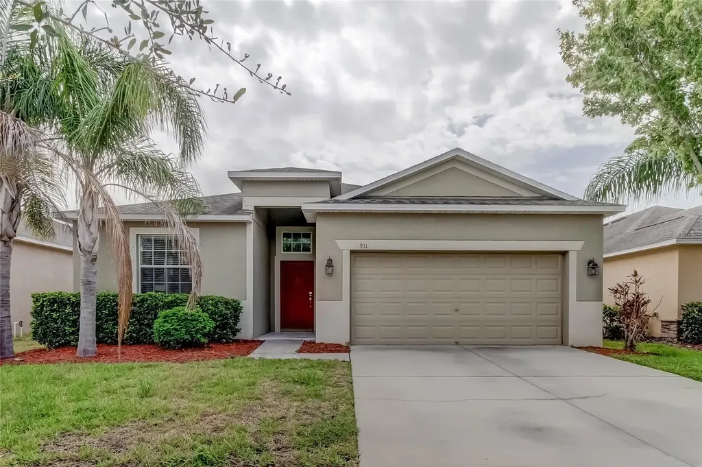 911 Peregrine Hill Place Ruskin FL 33570