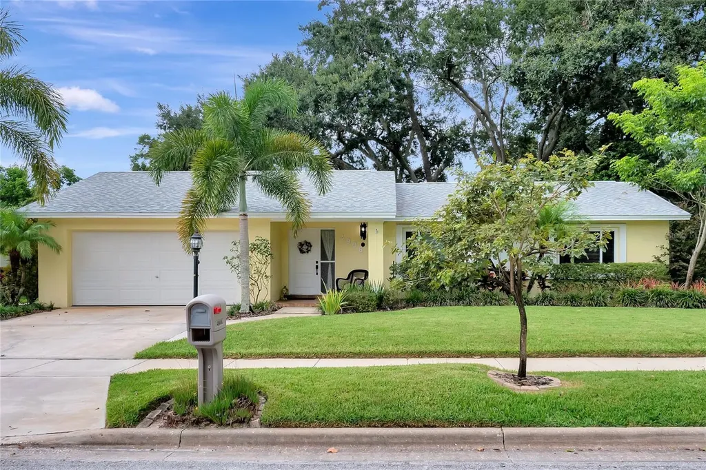 4906 Barcelona Street Orlando FL 32807