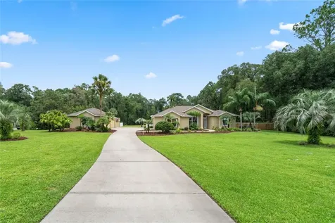 1895 Glenwood Oaks Lane Deland FL 32720