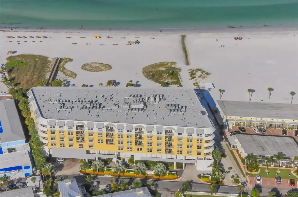 915 Seaside Drive Sarasota FL 34242