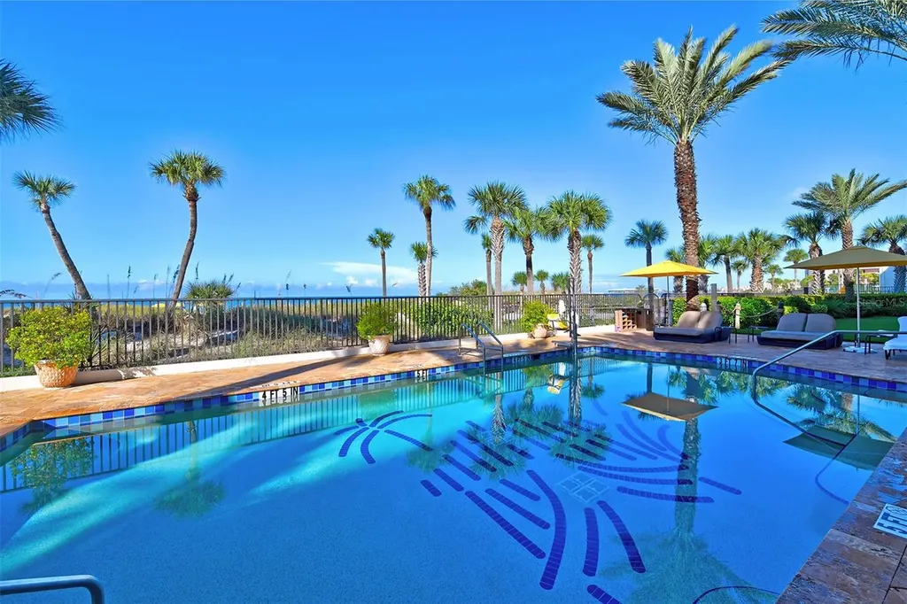 915 Seaside Drive Sarasota FL 34242