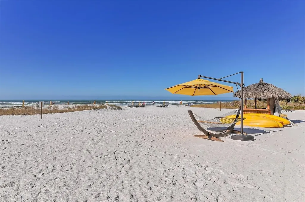 915 Seaside Drive Sarasota FL 34242