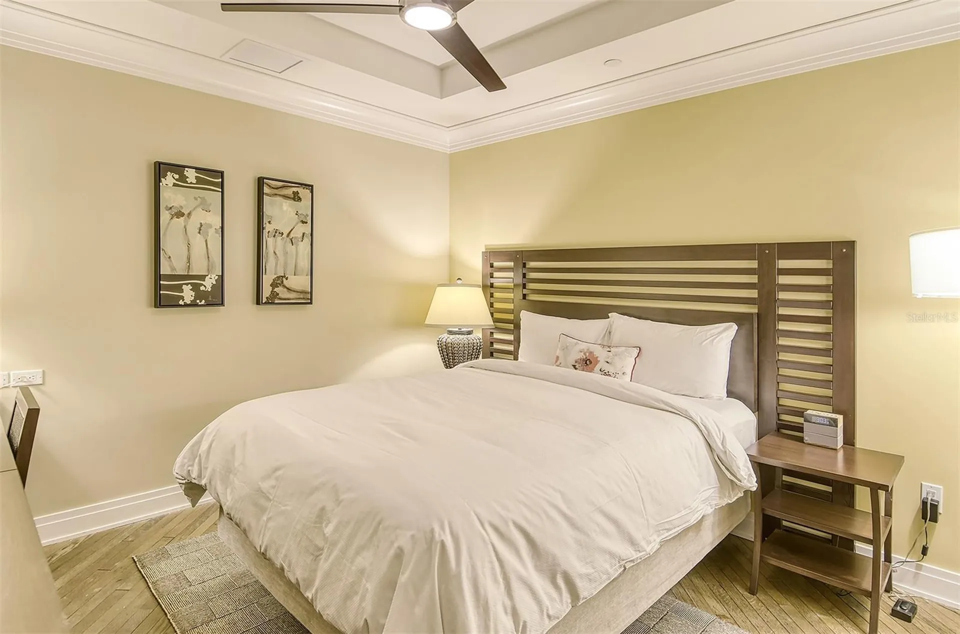 915 Seaside Drive Sarasota FL 34242