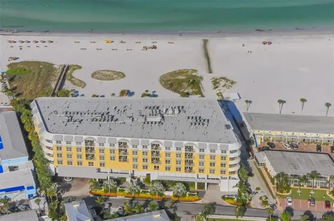 915 Seaside Drive Sarasota FL 34242