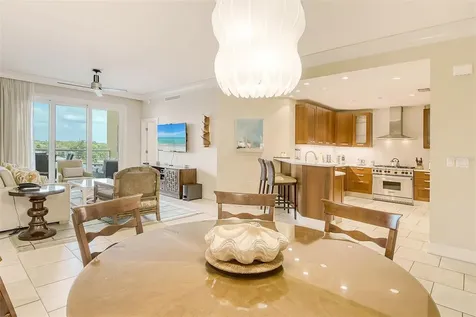 915 Seaside Drive Sarasota FL 34242