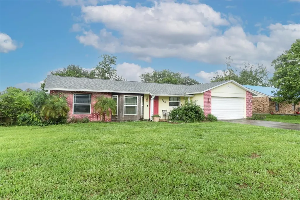 822 Yellowbird Avenue Deltona FL 32725