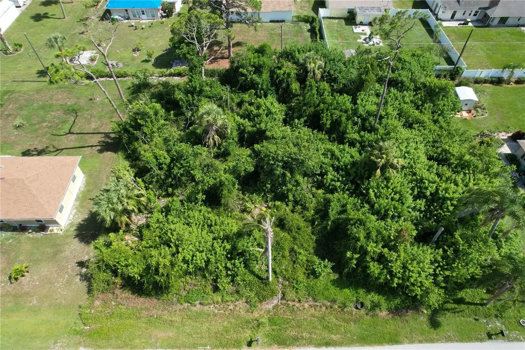 507 Meridan Avenue NW Port Charlotte FL 33952