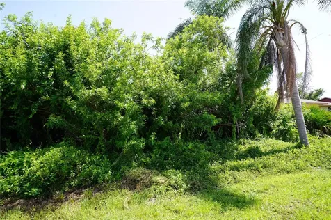 507 Meridan Avenue NW Port Charlotte FL 33952