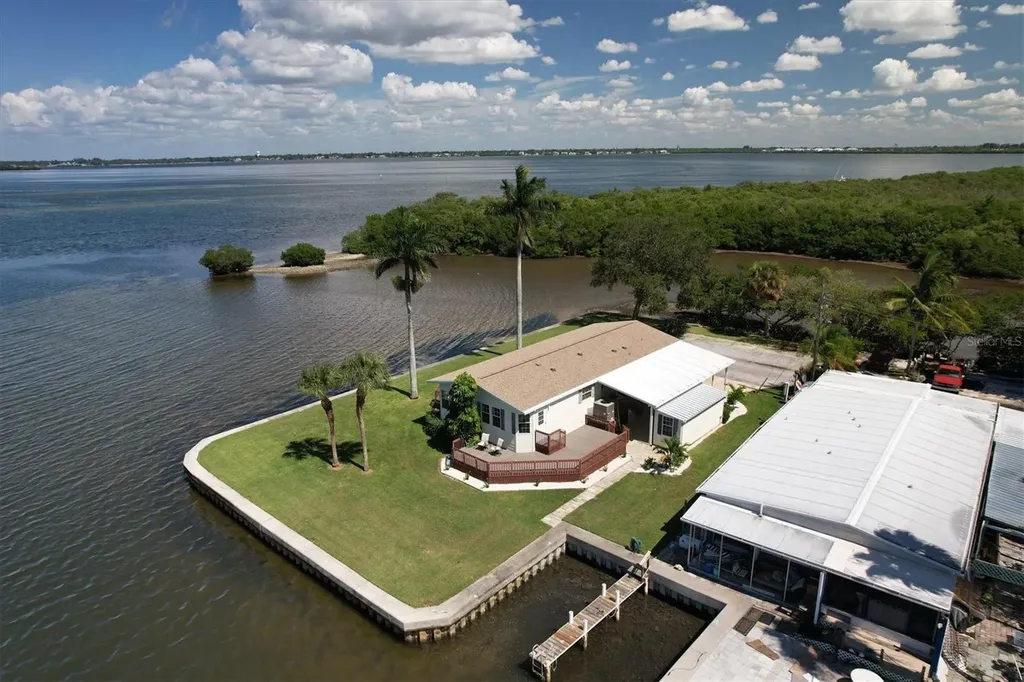 3512 115th Street W Bradenton FL 34210